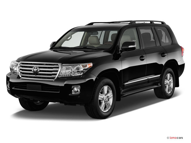 2015_toyota_land_cruiser_angularfront